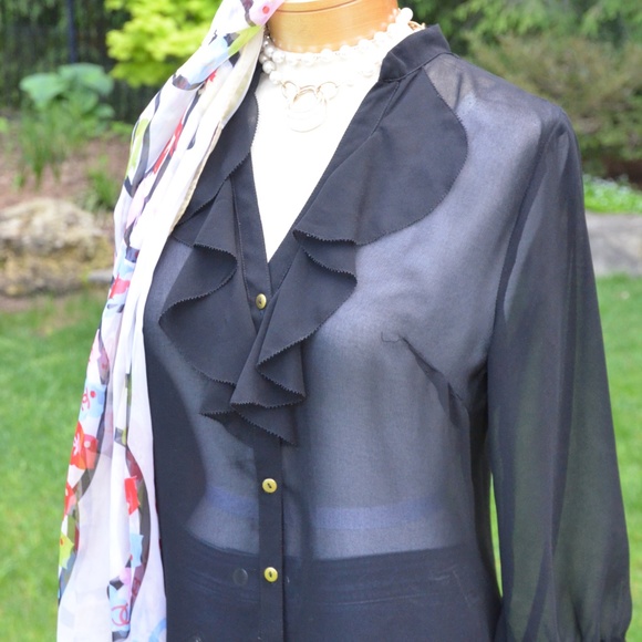 Dynamite Blouse 🌻 - Picture 5 of 7